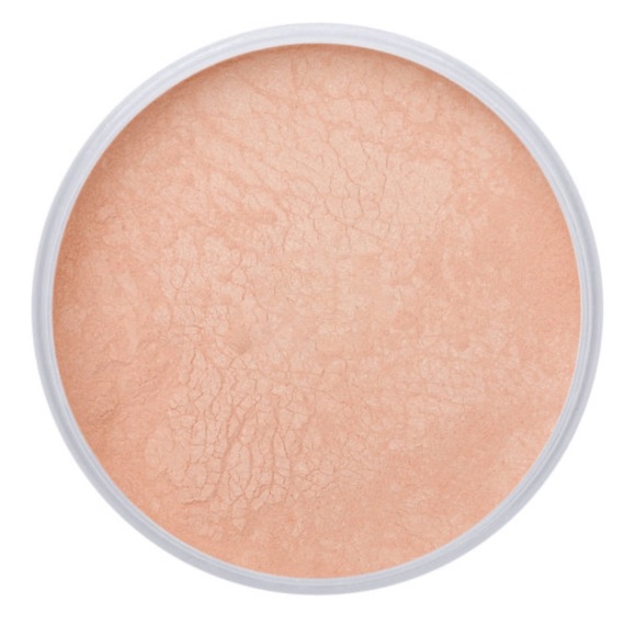 JEFFREE STAR COSMETICS
Magic Star Luminous Setting Powder - Picture 2 of 4